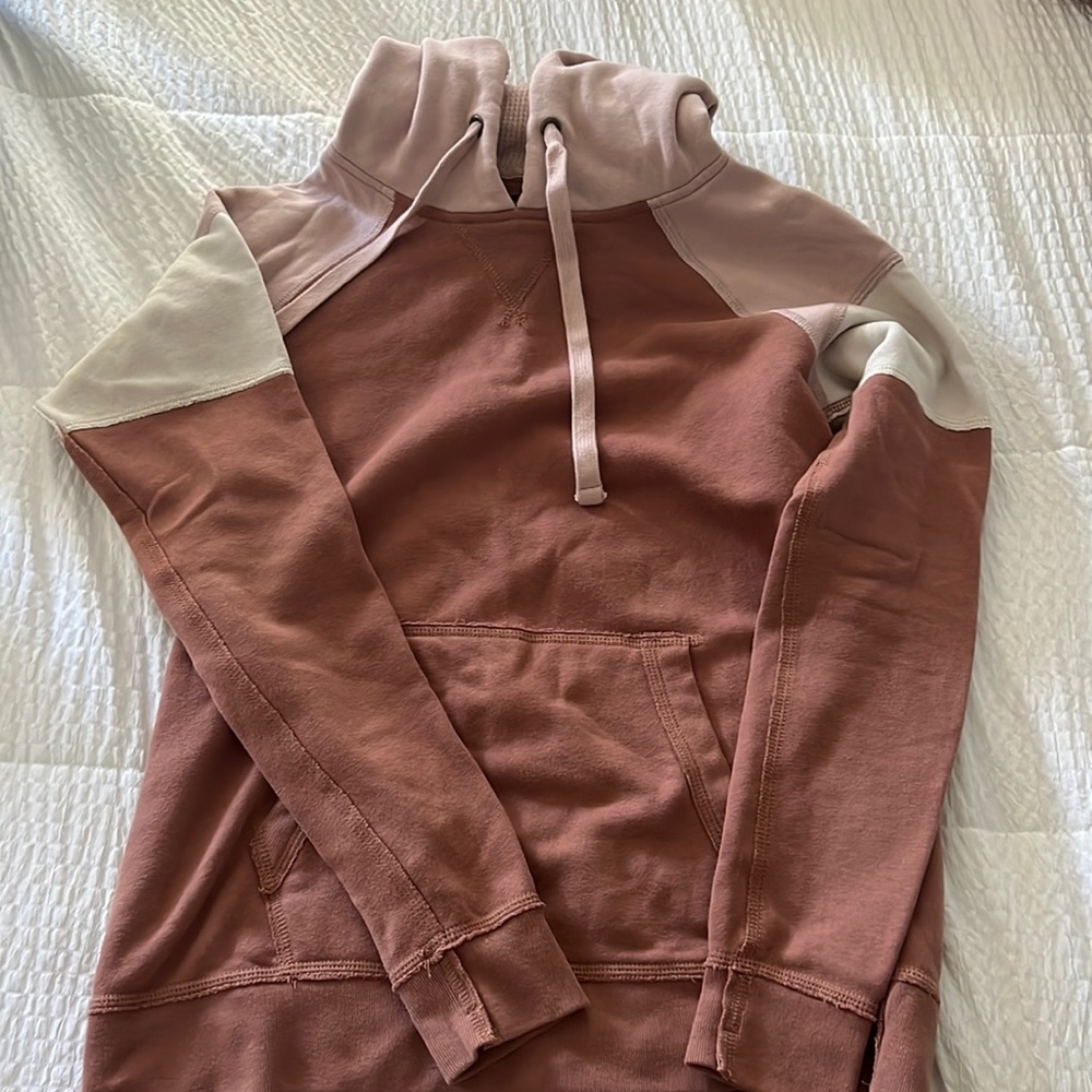 Abercrombie & Fitch Colorblock Hoodie